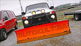 LADA NIVA GRTALICASNOWPLOW [upl. by Hodge]