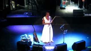 92713 INDIA ARIE sings I AM READY for LOVE LIVE [upl. by Koy]