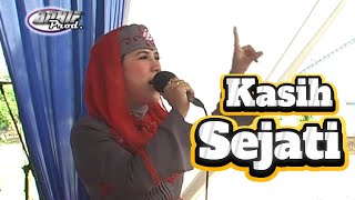 Almanar Rosa Kasih Sejati Live Majalengka [upl. by Nevada]