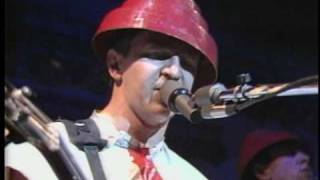 DEVO  Be Stiff Live 1980 [upl. by Maon]