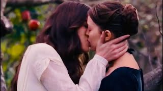 Emily amp Sue in Dickinson Episode 1  KISS Scene HD [upl. by Akcirred]