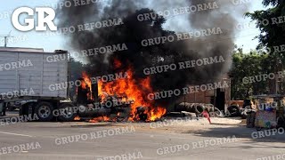 Se enfrentan civiles armados con GN y policías en Ocotlán [upl. by Ynnavoeg497]