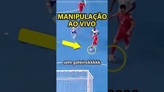 Bizarra manipulação ao vivo na copa do mundo de futsal kkkkkkk mds futebol shorts [upl. by Tigdirb546]