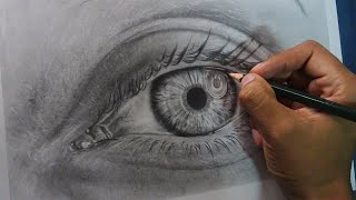 Tutorial  Cómo dibujar un ojo super realista paso a paso [upl. by Sothena]