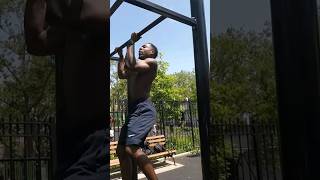 GOOD PULL UPS FORM TO GET A BIG BACK shorts seang calisthenicsinthepark backworkout pullups [upl. by Wolfson516]