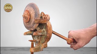 1950s Hand Cranked Grinder Restoration  Restorasi Gerinda Engkol Tangan Manual Super Jadul [upl. by Uahc]