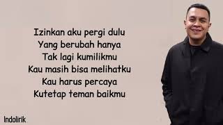 Tulus  Pamit  Lirik Lagu Indonesia [upl. by Aitnwahs]