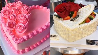 Comment fait des jolis gâteaux en forme coeur  Decorating lovely heart cakes  La Pâtisserie [upl. by Malvia526]