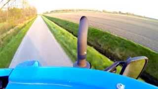 New Holland T7050 AC  Dezwaef 16m³ [upl. by Kcinnay]