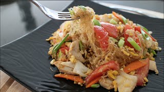 Glass Noodle StirFry Recipe quotPad Woon Senquot ผัดวุ้นเส้น  Hot Thai Kitchen [upl. by Leksehcey317]