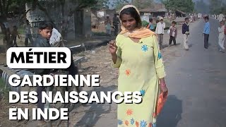 Métier  gardienne des naissances en Inde [upl. by Eniortna179]