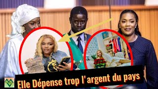 voici pourquoi la deuxième femmes du nouveau président du Sénégal inquiète le peuple [upl. by Maclean]