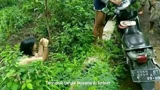 Terciduk MesumTanpa busana di kebon daerah cirebon diketahui warga [upl. by Niroht]