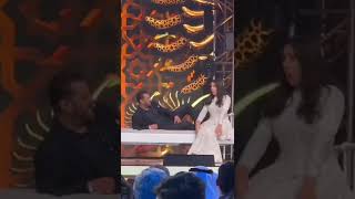 Salman Khan Dance with Sara Ali Khan Iifa 2022 shorts iifa2022 salmankhan [upl. by Landel]