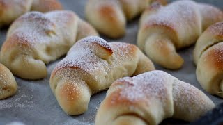 BRIOCHE VEGANE sofficissime  Ricetta facile per la colazione  Senza latte senza uova [upl. by Kacerek101]