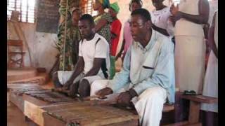 Chant de Noël avec balafons au Cameroun [upl. by Meir]