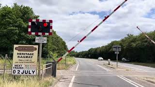 New Barriers amp Alarms Wallingford Level Crossing Oxfordshire Sunday 02072023 [upl. by Suoicul]