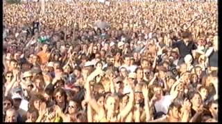 Happy Mondays Hallelujah live at Glastonbury 2000 [upl. by Airdnas]