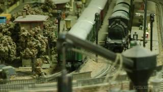 Vintage Model Trains and Model Railroad Layout made by Trix Express [upl. by Ikcin]