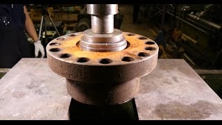 Real work with hydraulic press Some heavy duty maintenance work with full 100 tons [upl. by Elohcin800]