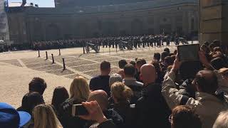 Högvakten  Arméns Musikkår spelar Västernorrlands Regementes Marsch 180414 [upl. by Campball]