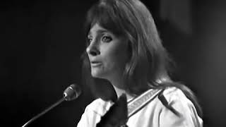 Judy Collins  Turn Turn Turn Live in 1966 [upl. by Nett]