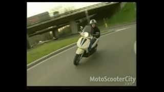 Prova Piaggio Beverly Tourer [upl. by Naired]