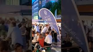 Frankfurter Weinfest 🍇🍷 Rheingauer Markt auf der Fressgasse live festival wine shorts frankfurt [upl. by Odlaniger]