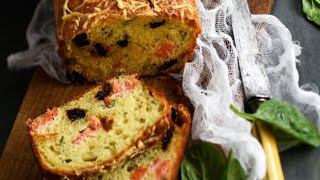 Recette  Cake au saumon fumé et tomates séchées [upl. by Hurless555]