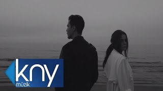 Erdem Kınay Ft Merve Özbey  Helal Ettim  Official Video [upl. by Delilah]