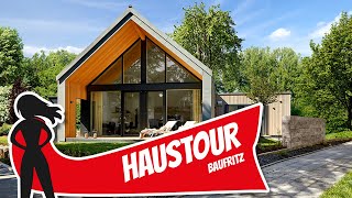 Haustour Barrierefreier Bungalow  Neues wohngesundes Fertighaus von Baufritz  Hausbau Helden [upl. by Henghold]