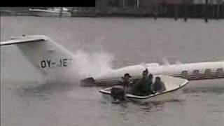 Jet Airplane Crash In Water quotYou wont believe what happensquot [upl. by Garrison818]