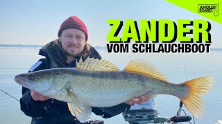 Zanderangeln vom Schlauchboot Jiggen mit Gummifisch  BoddenAngeln  Anglerboard TV [upl. by Airel]