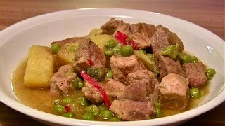 Sizilianisches Gulasch RezeptFleischeintopf mit Erbsen und KartoffelnGulasch [upl. by Nyahs]