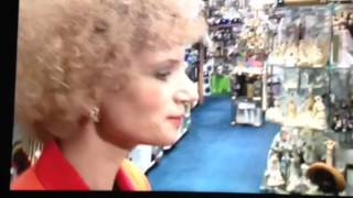 Kath and Kim scene Throo for ya cartch [upl. by Fine]