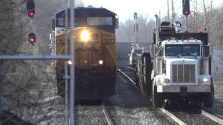 🚂 CSX Train amp Peterbilt Truck 🚚 [upl. by Neelyahs]