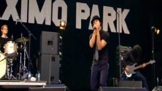 03 Parisian Skies Maxïmo Park Glastonbury 2007 [upl. by Wescott]