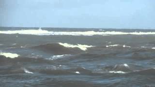 Jupiter Inlet 30ft Catamaran coming in rough sea [upl. by Orth832]