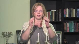 How to Light Candles on Rosh Hashanah [upl. by Enrak]