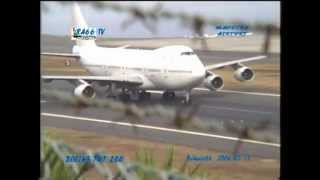 Aeroporto da MADEIRA FUNCHAL landings takeoffs Boeing747200 Boeing777 [upl. by Midis367]