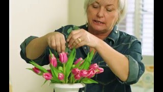 How to Arrange Tulips in a Vase Using a Grid [upl. by Ynoble]