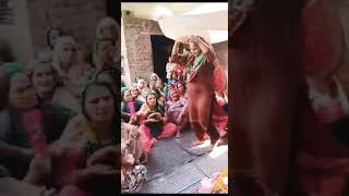 Kudi gidde vich nachdivideo shorts viral video ReenaPDP500 [upl. by Naleag588]