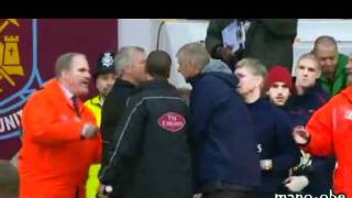 Wenger Refuses To Shake Pardews Hand [upl. by Shaughnessy]