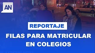 Filas en colegios Apoderados pasan cuatro noches en filas por una matrícula [upl. by Gabrielson]