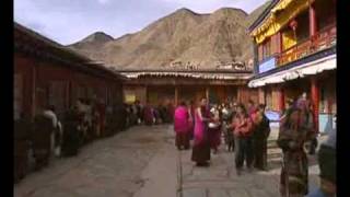 Le monastère bouddhiste de Labrang [upl. by Erasaec938]