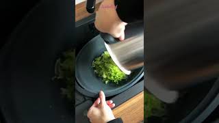 🥗😍 Salat waschen und schneiden mit dem Thermomix® [upl. by Darcee]