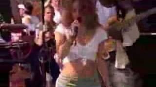 Shakira  Hips dont lie live Ellen Show [upl. by Korella]