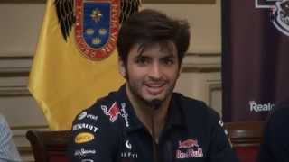 Carlos Sainz Jr y el Red Bull Formula 1 en Lima [upl. by Assedo]