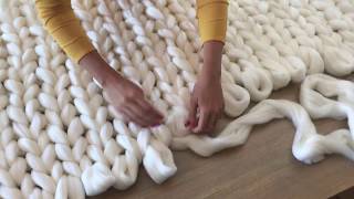 DIY Tutoriel tricoter une couverture XXL avec les mains en laine merinos ComfyWool [upl. by Japeth352]