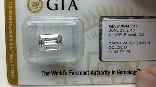 Flawless Diamond of 3ct Emerald Shape D color Sealed and Certified by GIA [upl. by Angelle253]